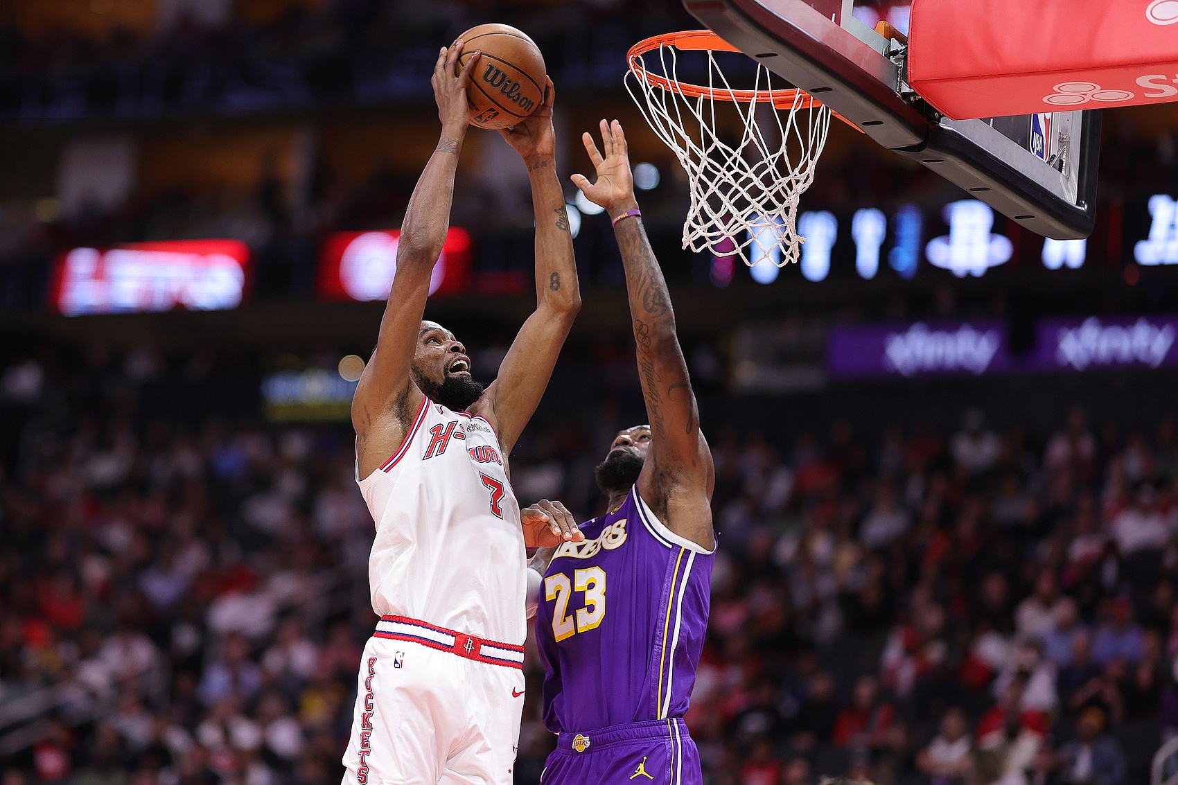 世界杯球员数据-詹杜生涯季后赛交手10+且双双场均轰下30+  历史独一对儿！